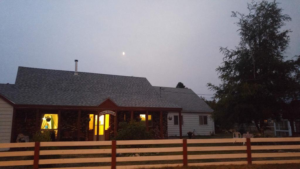 Rose Cottage Bed & Breakfast Вейлмаунт Экстерьер фото